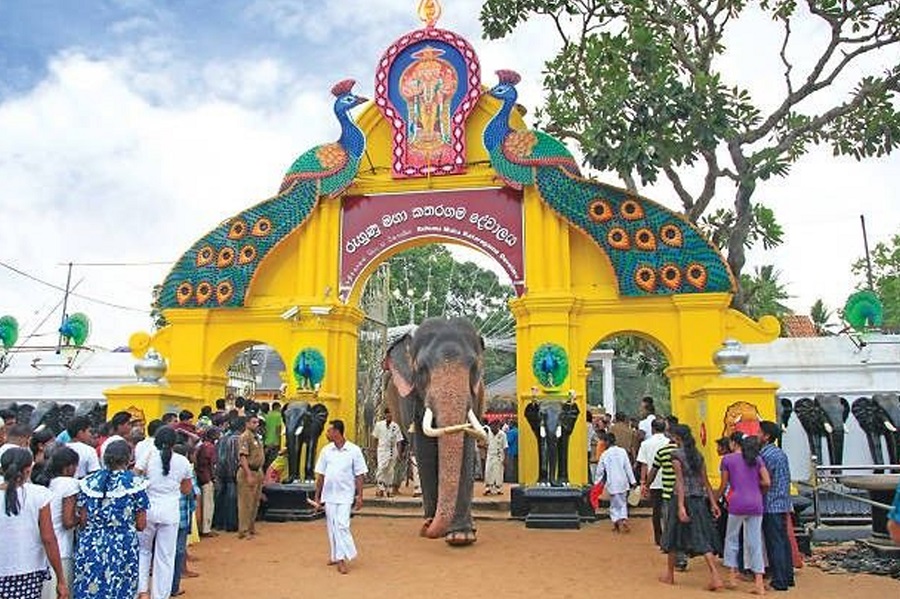Beach Gateway to Sri Lanka